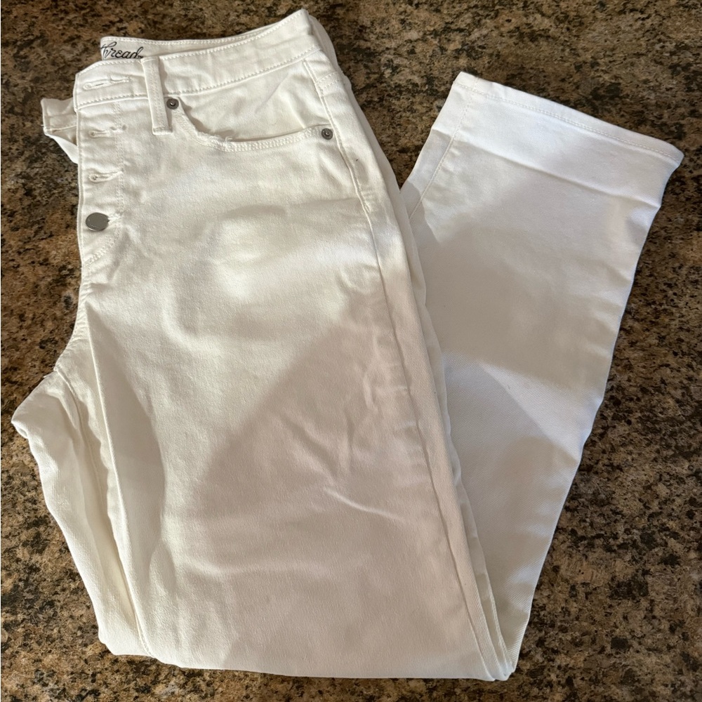 Universal Thread White High-Rise Straight Jeans